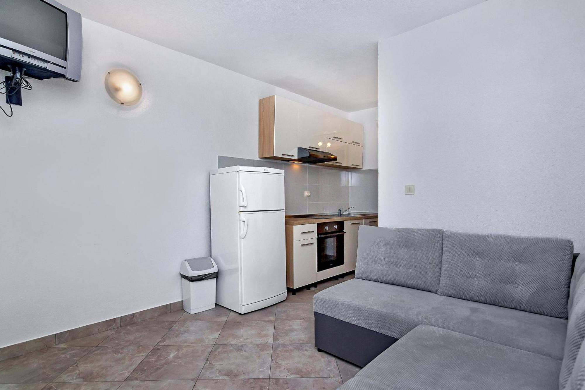 Apartmani Nikola Zastražišće Екстериор снимка