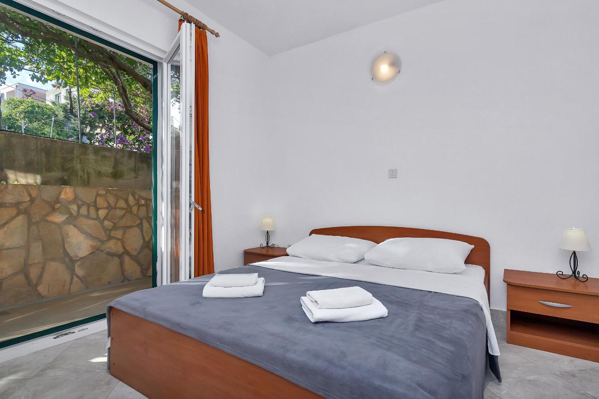 Apartmani Nikola Zastražišće Екстериор снимка